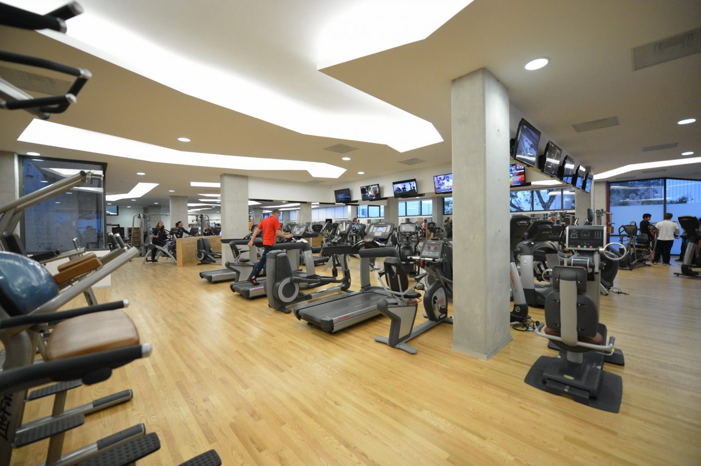 1359393086_InteriorGimnasio3.jpg